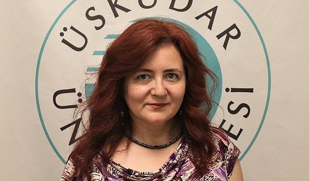 Mütercimler, Kültür Uzmanı Olarak Faal Rol Oynuyor