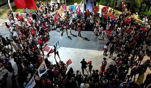 Narlıdere Büyük Zaferi coşkuyla kutladı