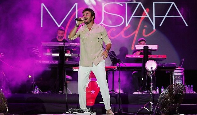 Nevşehir’de Mustafa Ceceli ile 101’inci yıl coşkusu