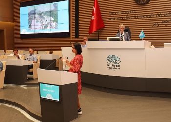 Nilüfer Belediyesi’nden üniversite öğrencilerine ulaşım dayanağı