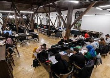 Nöbetçi Kitaphanelerden Üniversiteye