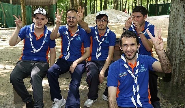 Özel Öğrenciler Kampta İzcilikle Tanıştı