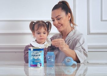 Özge Özder, Kızı İçin Çocuk Devam Sütü Tercihini ve Nedenlerini Paylaştı