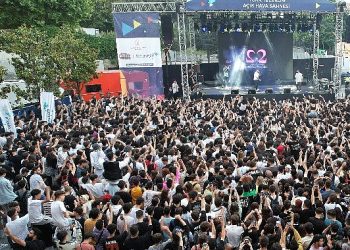 Sanatın Kalbi Bu Yıl da AKM’de Atacak: Beyoğlu Kültür Yolu Şenliği Kente Renk Katacak