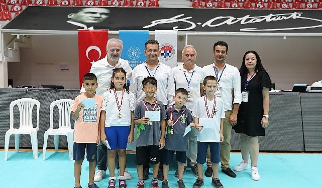 Satranç Tutkunları Aliağa’da Buluştu