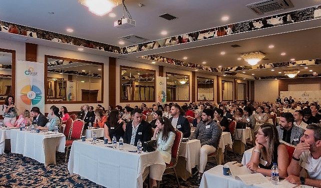 Seçkin İş İnsanları İzmir’de Buluştu