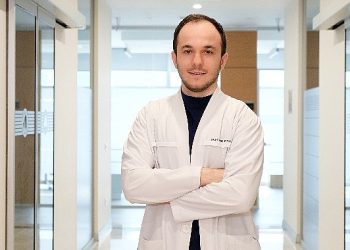 Sinüs Lift Süreciyle Birlikte Birebir Seansta İmplant Uygulanabiliyor