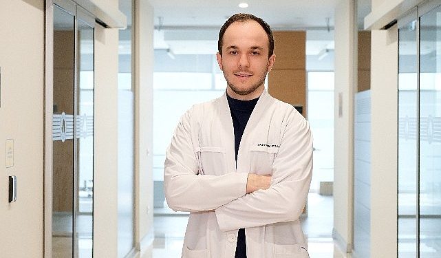 Sinüs Lift Süreciyle Birlikte Birebir Seansta İmplant Uygulanabiliyor