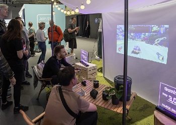 Taşınabilir Ekranlar Tekrar Tanımlanıyor: Samsung The Freestyle 2. Jenerasyon