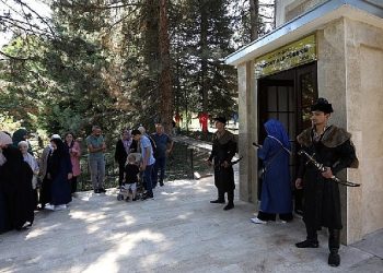 Turgut Alp Türbe Seyahatleri Başladı