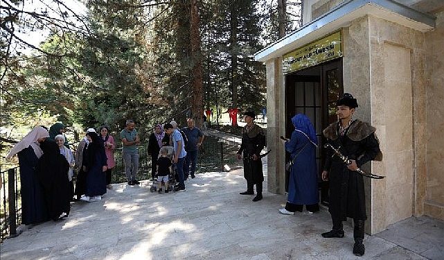 Turgut Alp Türbe Seyahatleri Başladı