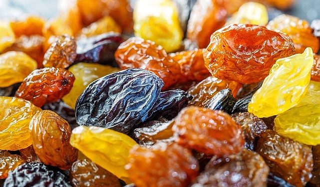 Türkiye’nin dünya önderi olduğu kuru incir, kuru üzüm ve kuru kayısı ihracatı 1 milyar doları aştı