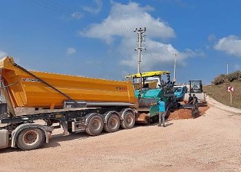 Yol Bakım Timi asfaltlamada dur durak bilmiyor