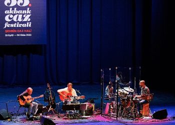 33. Akbank Caz Şenliği Ağır İlgi ile Devam Ediyor