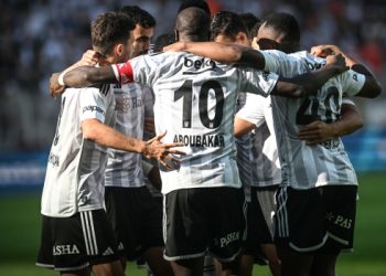 Beşiktaş evinde İstanbulspor’u iki golle geçti