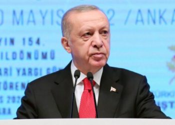 Erdoğan: Prangaları söküp atma vakti gelmiştir