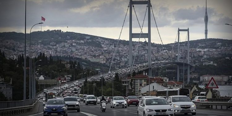 Köprü ve otoyol ücretlerine dev zam