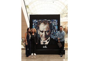 adL’nin Cumhuriyet’in 100. yılına özel manalı Atatürk portresi 30 ekim’e kadar istinyepark’ta sergilenecek