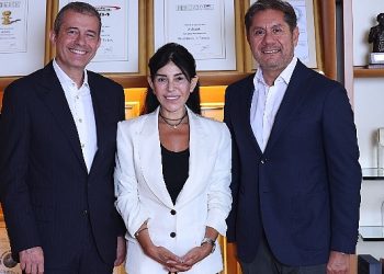 Akbank’ta Bayrak Değişimi: Hakan Binbaşgil İdare Şurası Lider Yardımcısı ve Murahhas Üyeliğe Atandı; Kaan Gür Genel Müdürlük Misyonuna Getirildi