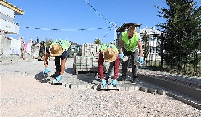 Akhisar Mahallesinde Yol Kaplama Çalışmalarında Sona Gelindi