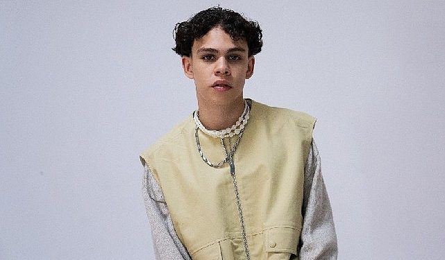 Alper Erözer’in Yeni Müziği “Yalan Hikaye” Dinleyicilerle Buluştu!