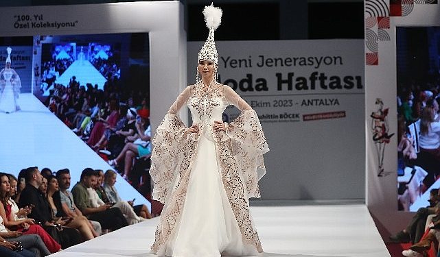 Antalya Büyükşehir Yeni Nesil Moda Haftası başladı