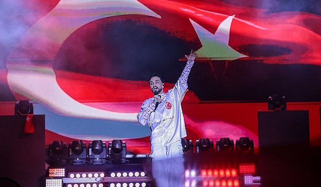 Antalya’da süper Cumhuriyet coşkusu