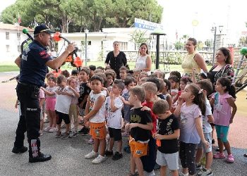 Aydın Büyükşehir Belediyesi İtfaiyecilik Haftası’nda Miniklere Eğitim Verdi
