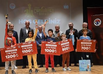 Beylikdüzü 29 Ekim Cumhuriyet Kupası Ödüllü Satranç Turnuvası