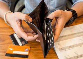 Borç krizi derinleşiyor