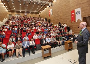 Büyükşehir Erol Mütercimler Söyleşisi’ne Ağır İlgi