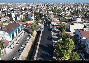 Büyükşehir’den Şelale Caddesi’ne sıcak asfalt çalışması