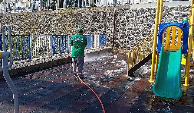 Canik’te Parklar Tertemiz