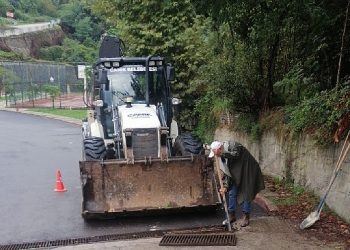 Canik’te Sağanak Yağışa Karşı Ağır Çalışma
