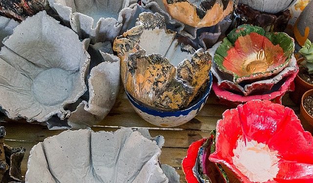 Çocuklar için ‘Kağıt Hamurundan Kap Boyama Atölyesi’ Trump Arka Gallery’de