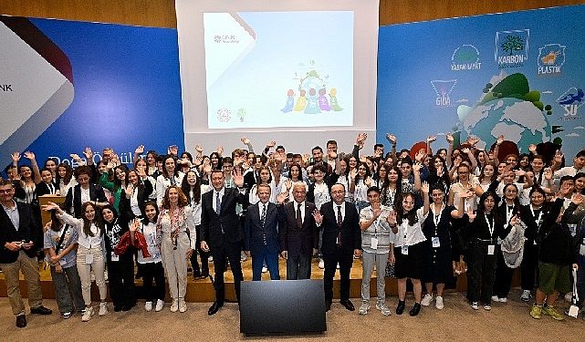 Çocuklar Tabiat için Kolları Sıvadı, Yağmurdan Su Topladı, Plastiğe Savaş Açtı