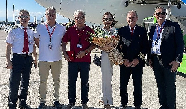 Corendon Airlines’ın Emektar Öğretmen Pilotu Zeki Bıyık Emekli Oldu