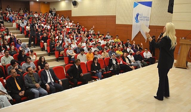 Cumhurbaşkanı Başdanışmanı Alptekin, “Türkiye Kültürel Harika Güçtür”