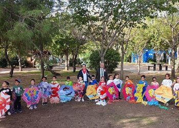 Cumhuriyetimizin 100 Yaşında 100 Uçurtma Gökyüzünde Havalandı