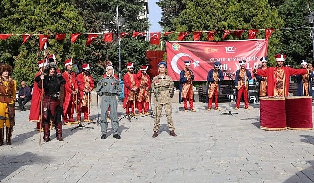 Cumhuriyetimizin 100. Yıl Etkinliklerinde Meydan Mehteran ve Umay Asenaların
