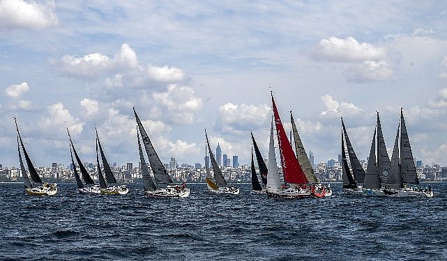 Cumhuriyetin 100. Yılında Bayan Yelkenciler Uygunluk için Yarışacak