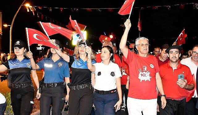 Cumhuriyet’in 100’ncü yılı Kemer’de coşkuyla kutlanıyor