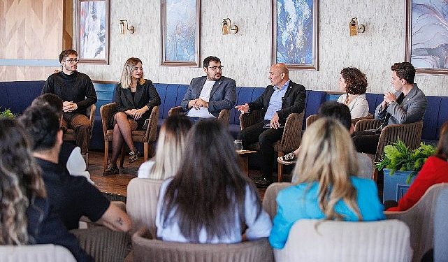 Cumhuriyet’in 100’üncü yılında meclis koltuklarında gençler ve çocuklar oturacak