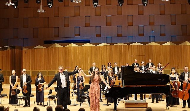 Cumhuriyetin 100.Yılında İlyun Bürkev’den Harika Avrupa Turnesi