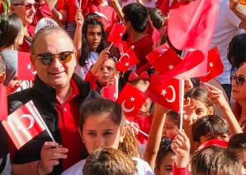 Cumhuriyet’in yüzleri 29 ekim’i coşkuyla kutladı