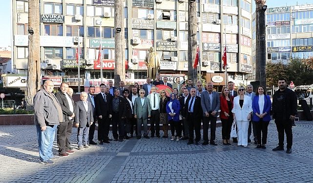 Edremit’te Muhtarlar Günü Kutlandı