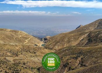 Efeler Yolu, En Düzgün 100 Kıssa listesinde