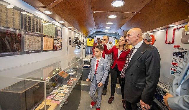 ESHOT’tan Cumhuriyet’in 100. yılına özel gezici stant