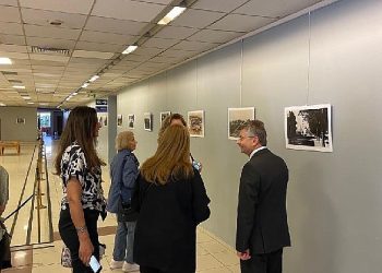 EÜ “100 Yıl Evvel İzmir ve İzmirliler” Fotoğraf ve Tarihi Gereç Standı Açıldı
