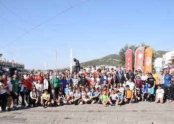 Foça’da Cumhuriyet’in 100. Yılı Oryantiring Aktifliği